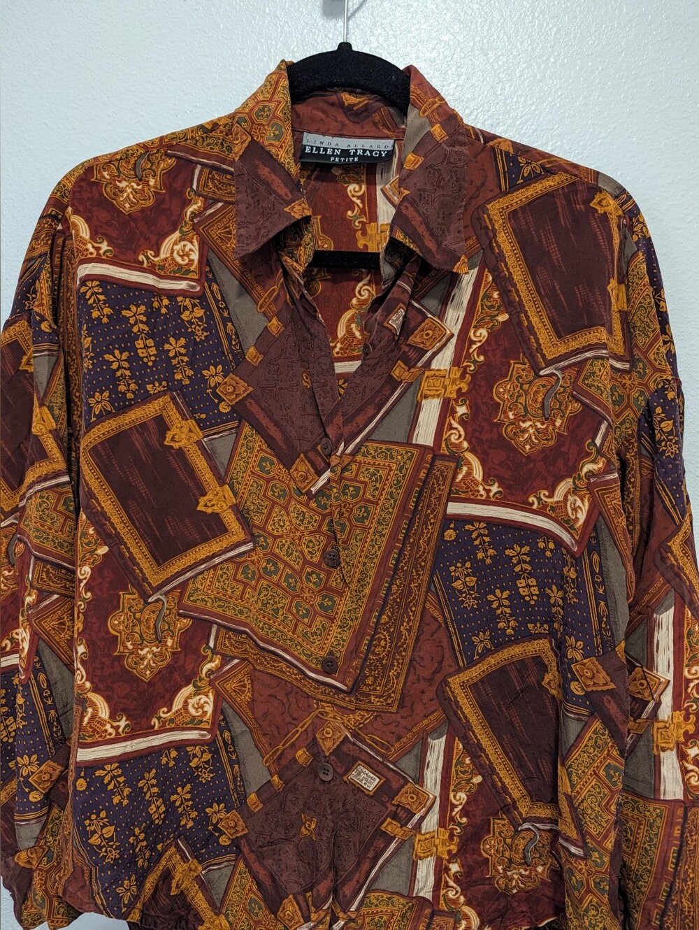 Vintage Linda Allard Ellen Tracy 100% Silk Tapestry Scarf Print Blouse Petite